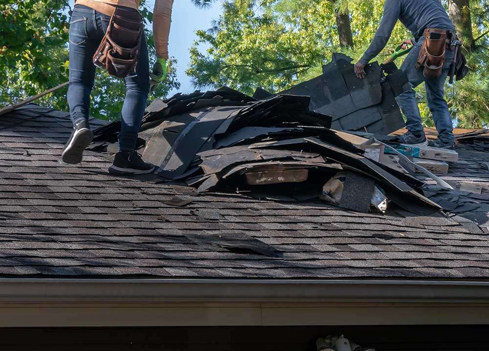 removing-damaged-shingles